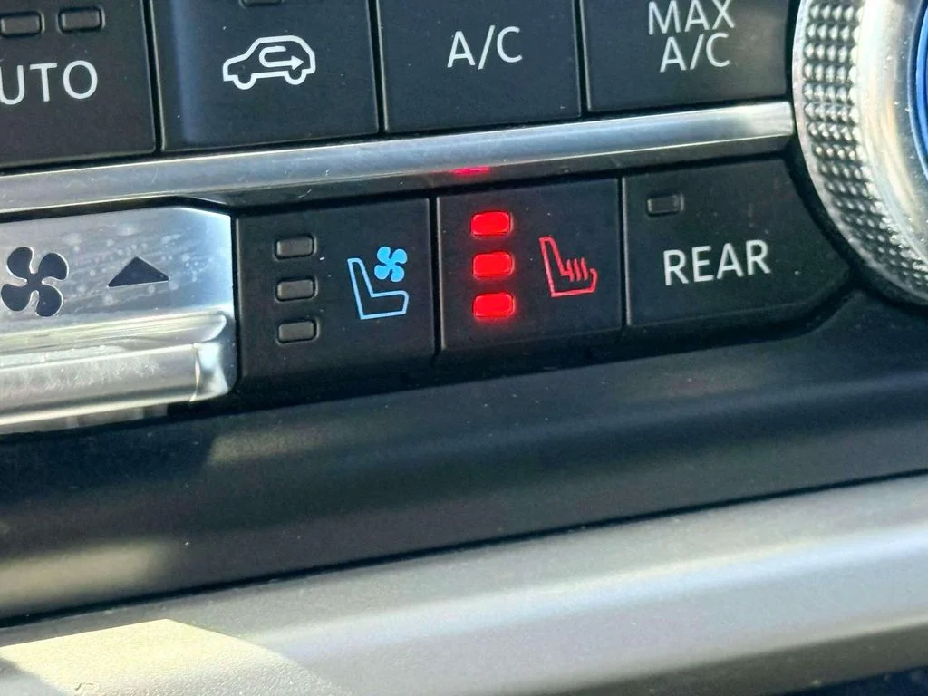 Used 2024 White Ford XLT image 24