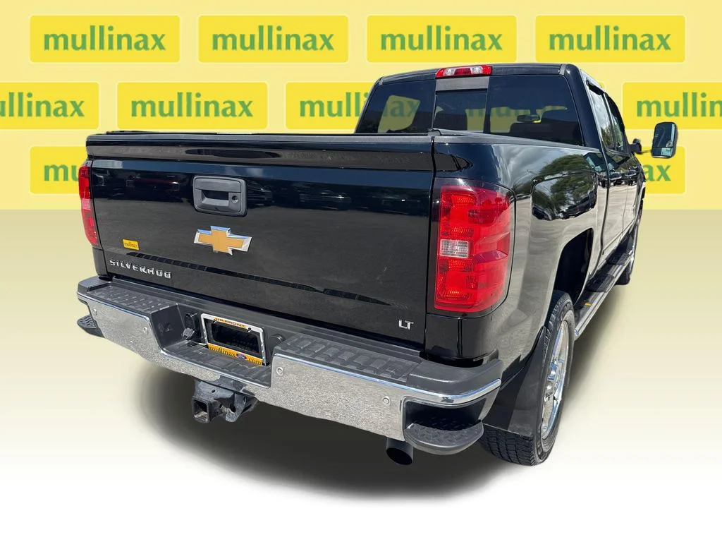 Used 2015 Black Chevrolet LT image 4