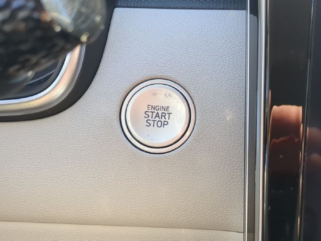 Used 2024 White Hyundai Blue image 16