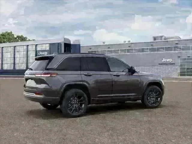 New 2026 Baltic Gray Metallic Clear-Coat Exterior Paint Jeep Limited image 71