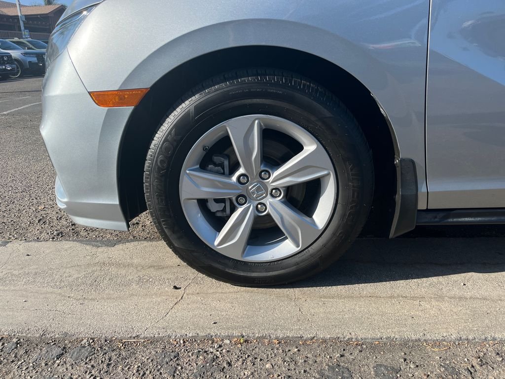 Used 2019 Silver Honda EX-L image 31