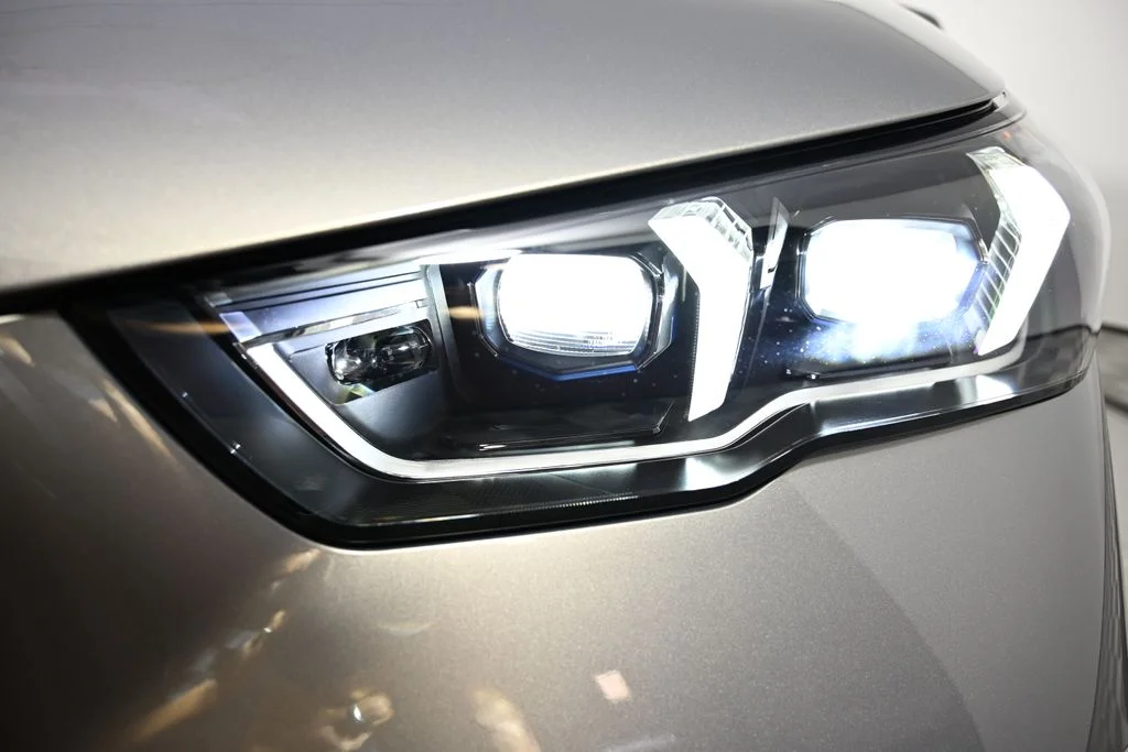 2026 BMW 5 Series 530i - Photo 9