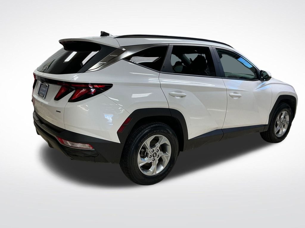 Used 2024 White Hyundai SEL image 8