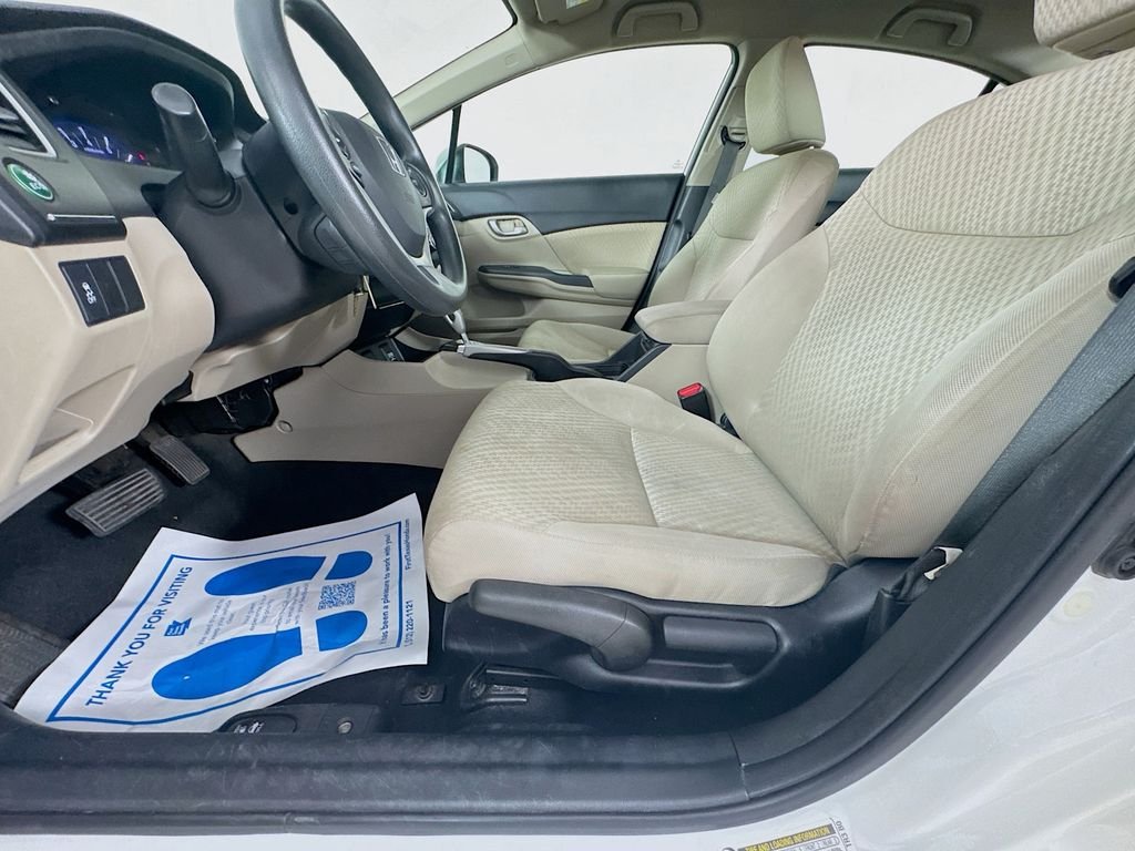 Used 2014 White Orchid Pearl Honda LX image 24