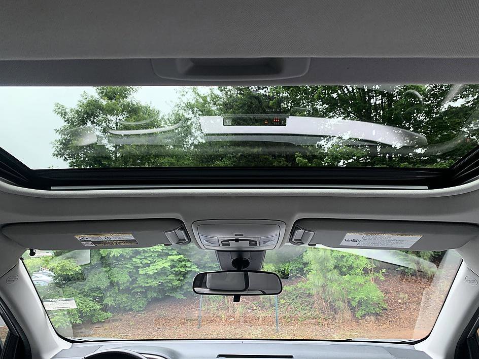 Used 2018 Silver Sky Metallic Toyota XLE image 19