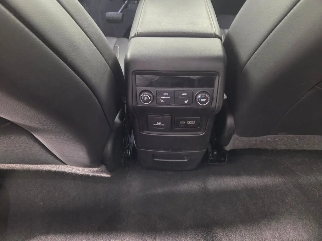 Used 2021 Satin Steel Metallic GMC SLT image 25