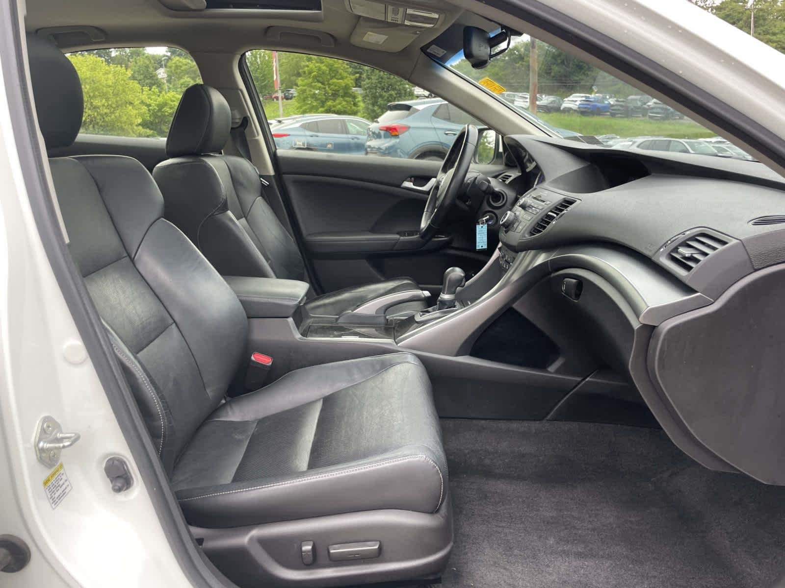 Used 2012 Bellanova White Pearl Acura  image 26