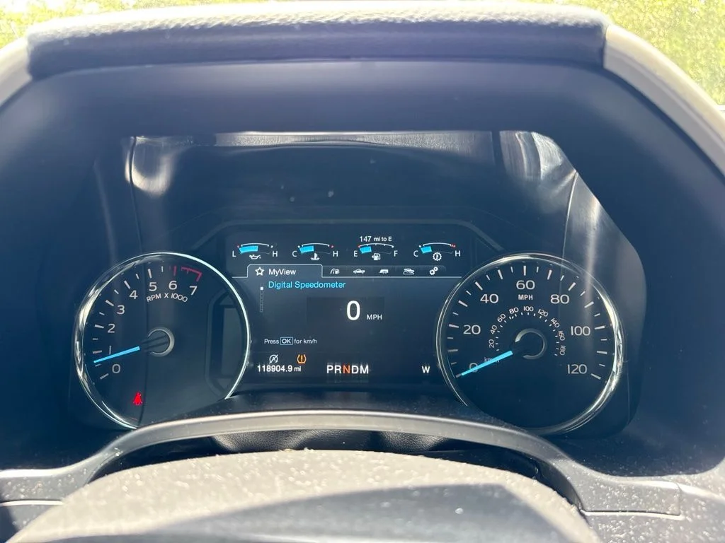Used 2018 Gray Ford Lariat image 13