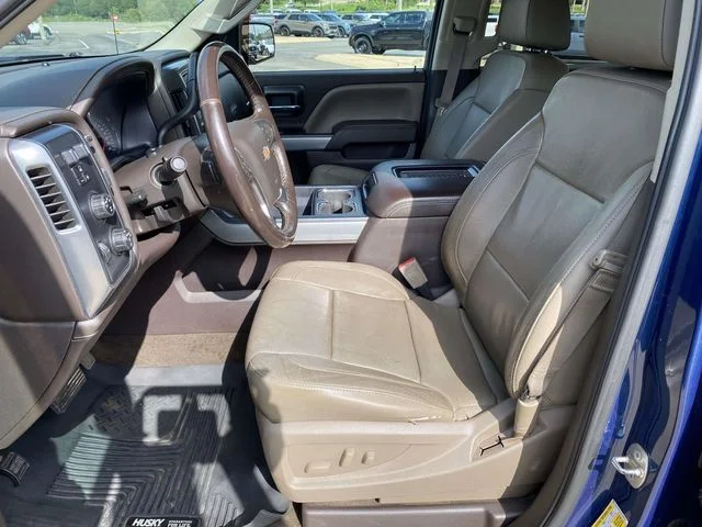 Used 2016 Deep Ocean Blue Chevrolet LTZ image 14