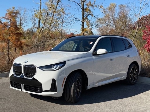 Used 2026 Alpine White BMW 30 xDrive image 3