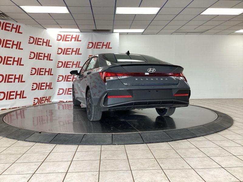 New 2026 Gray Hyundai SEL Sport image 5