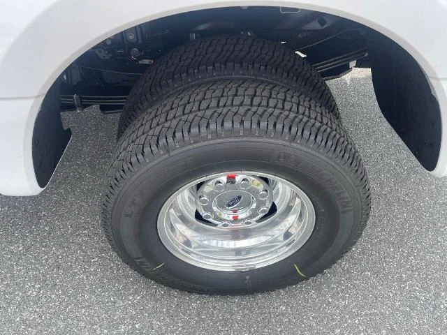 New 2026 Oxford White Ford F-350® XLT image 6