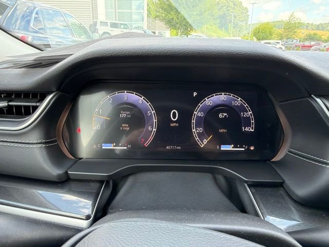 Used 2022 White Jeep Laredo image 19