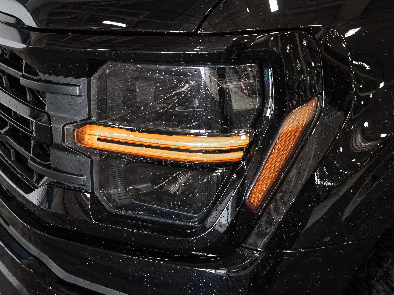New 2026 Agate Black Metallic Ford XLT image 14