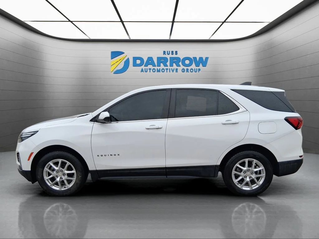 Used 2022 White Chevrolet LT image 2