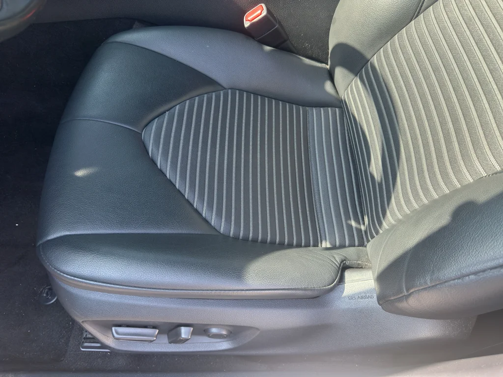 Used 2023 Ice Cap Toyota SE image 5