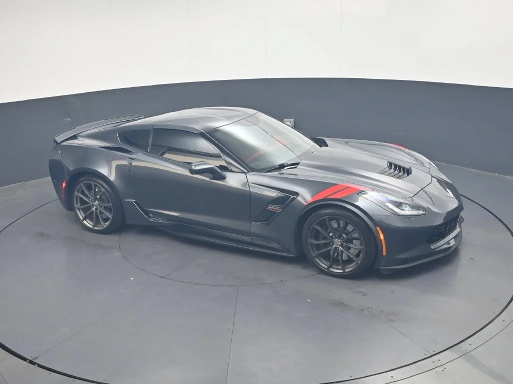 Used 2017 Gray Chevrolet Grand Sport image 18
