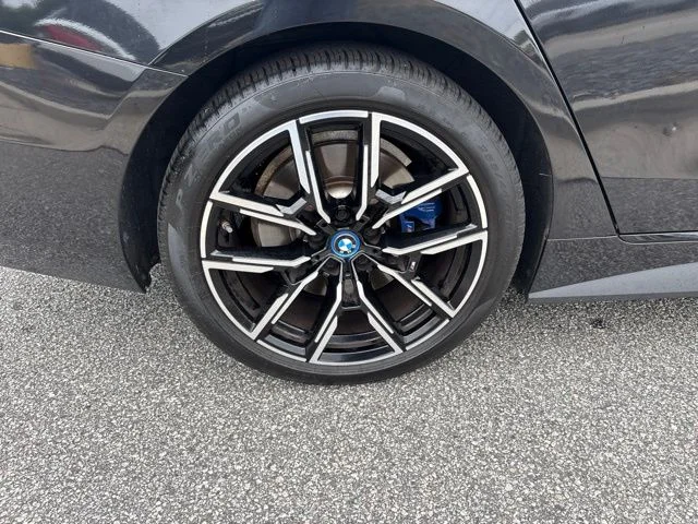 Used 2023 Black BMW M50 image 9
