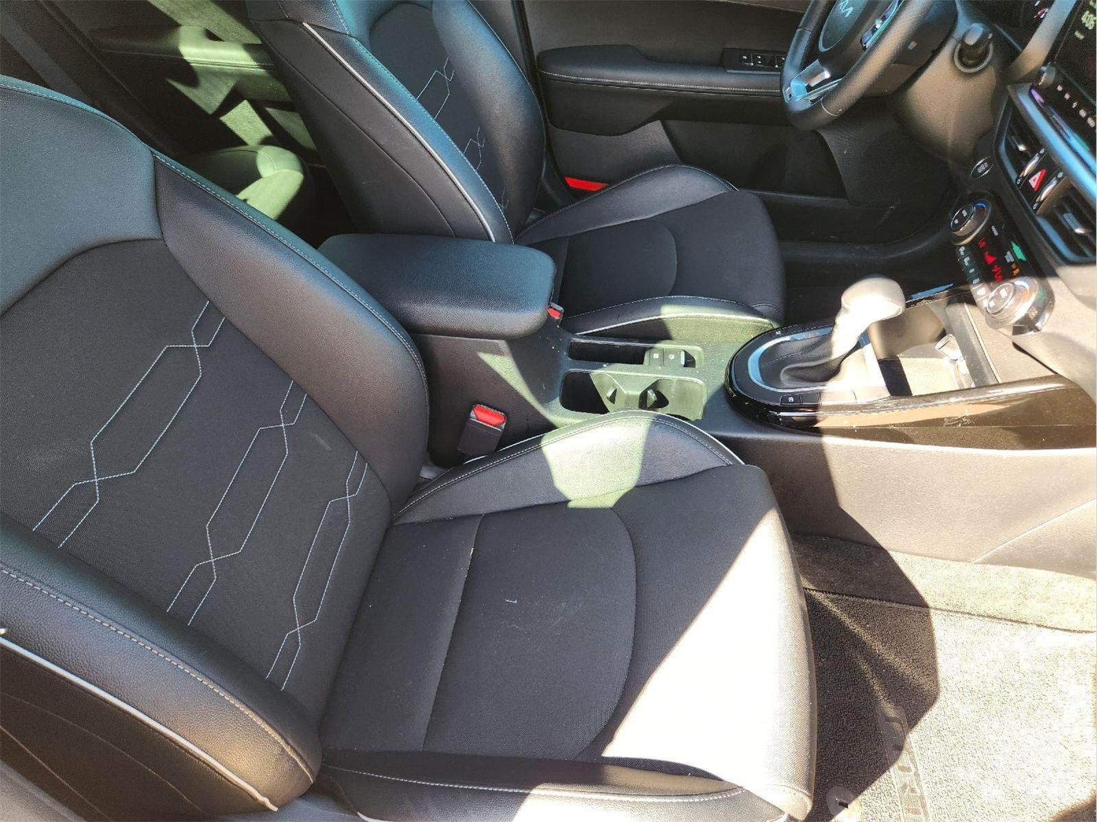 Used 2024 Snow White Pearl Kia GT-Line image 13