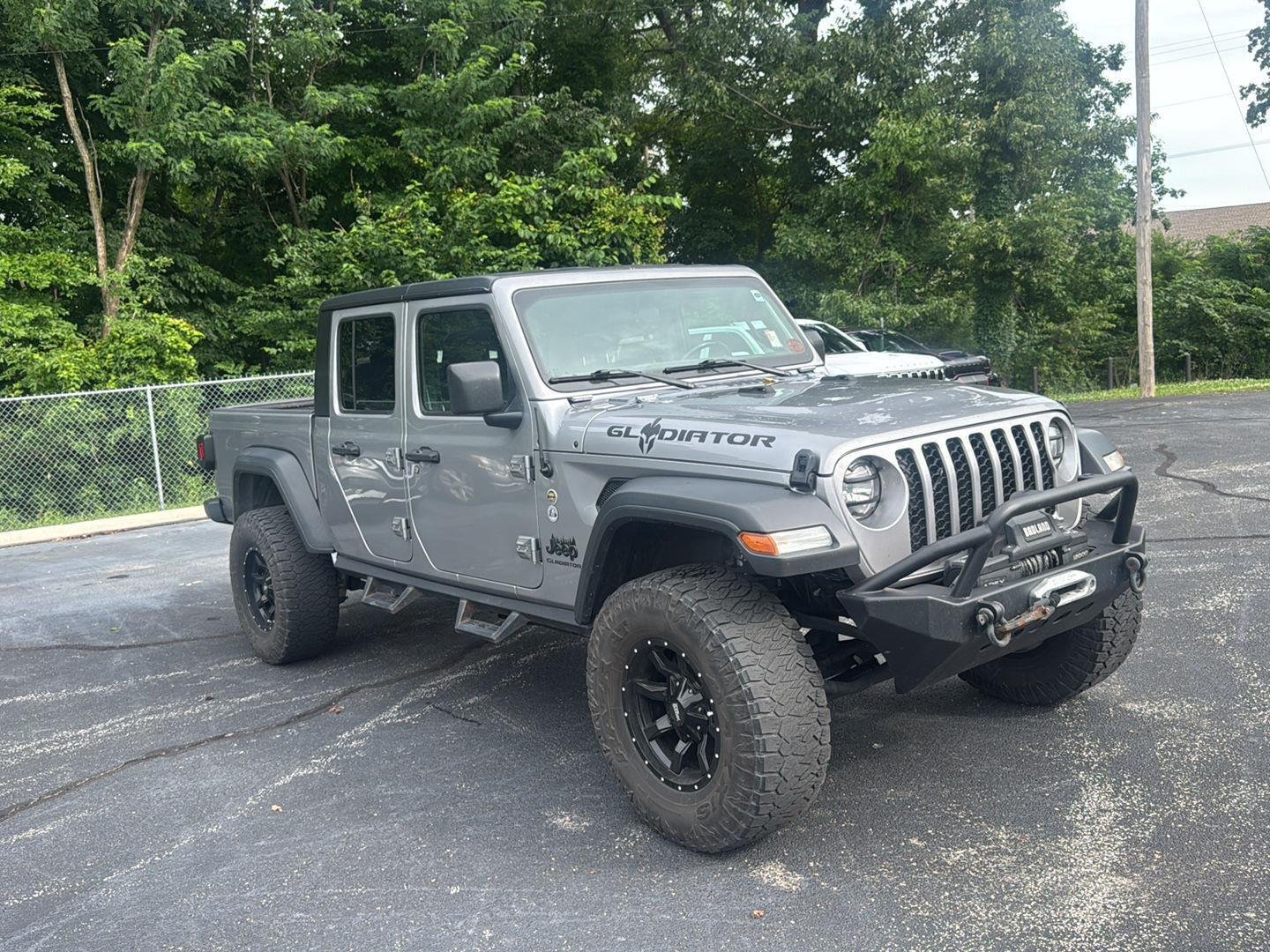 2020 Jeep Gladiator Sport S's photo
