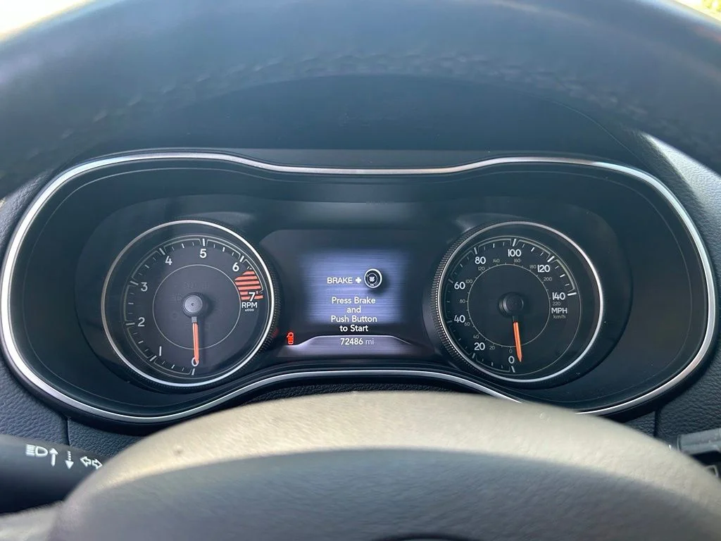 Used 2019 Gray Jeep Limited image 19