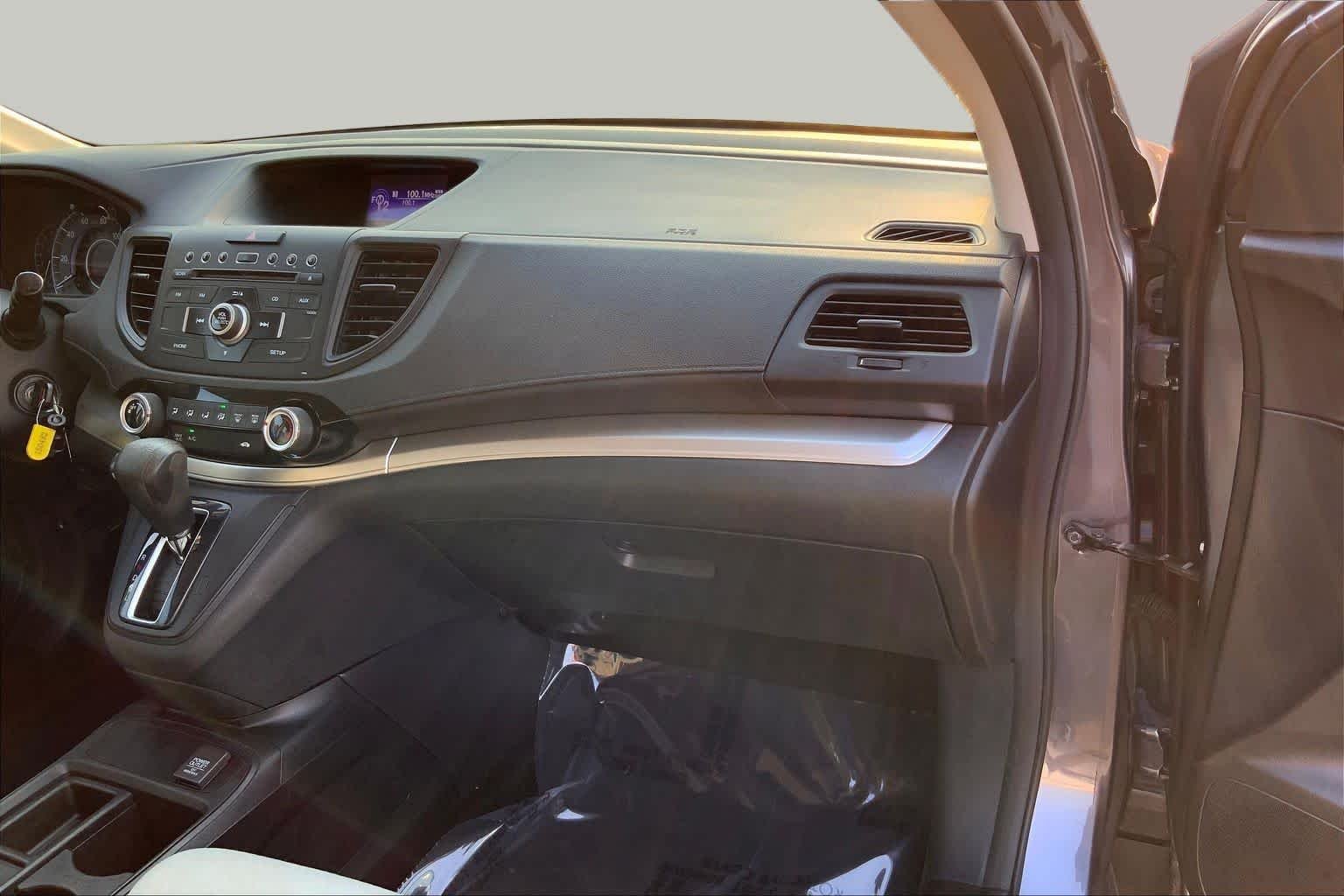 Used 2016 Modern Steel Metallic Honda LX image 18