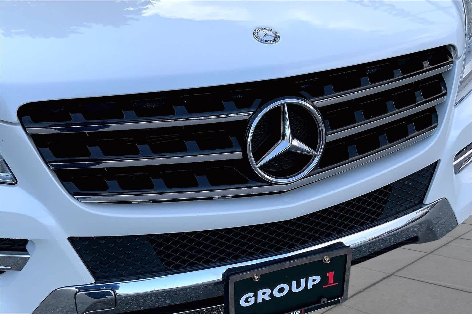 Used 2015 designo Diamond White Metallic Mercedes-Benz ML 350 image 32