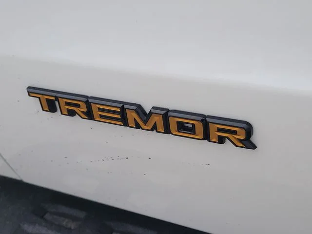 New 2026 White Metallic Ford Tremor image 9