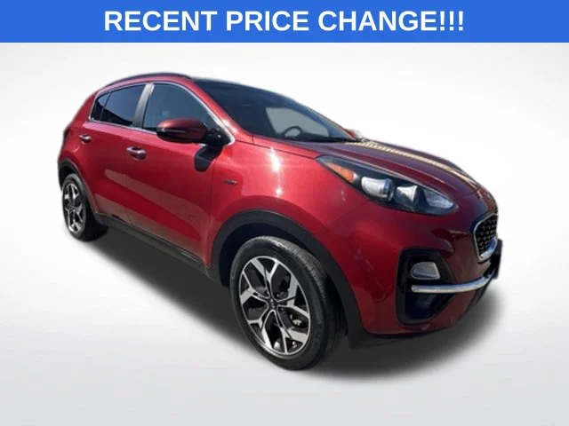 Used 2021 Red Kia EX image 1