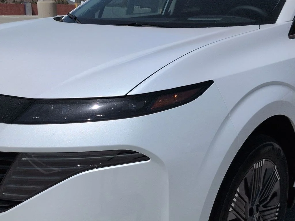 New 2026 Everest White Pearl Tricoat Nissan Platinum image 8