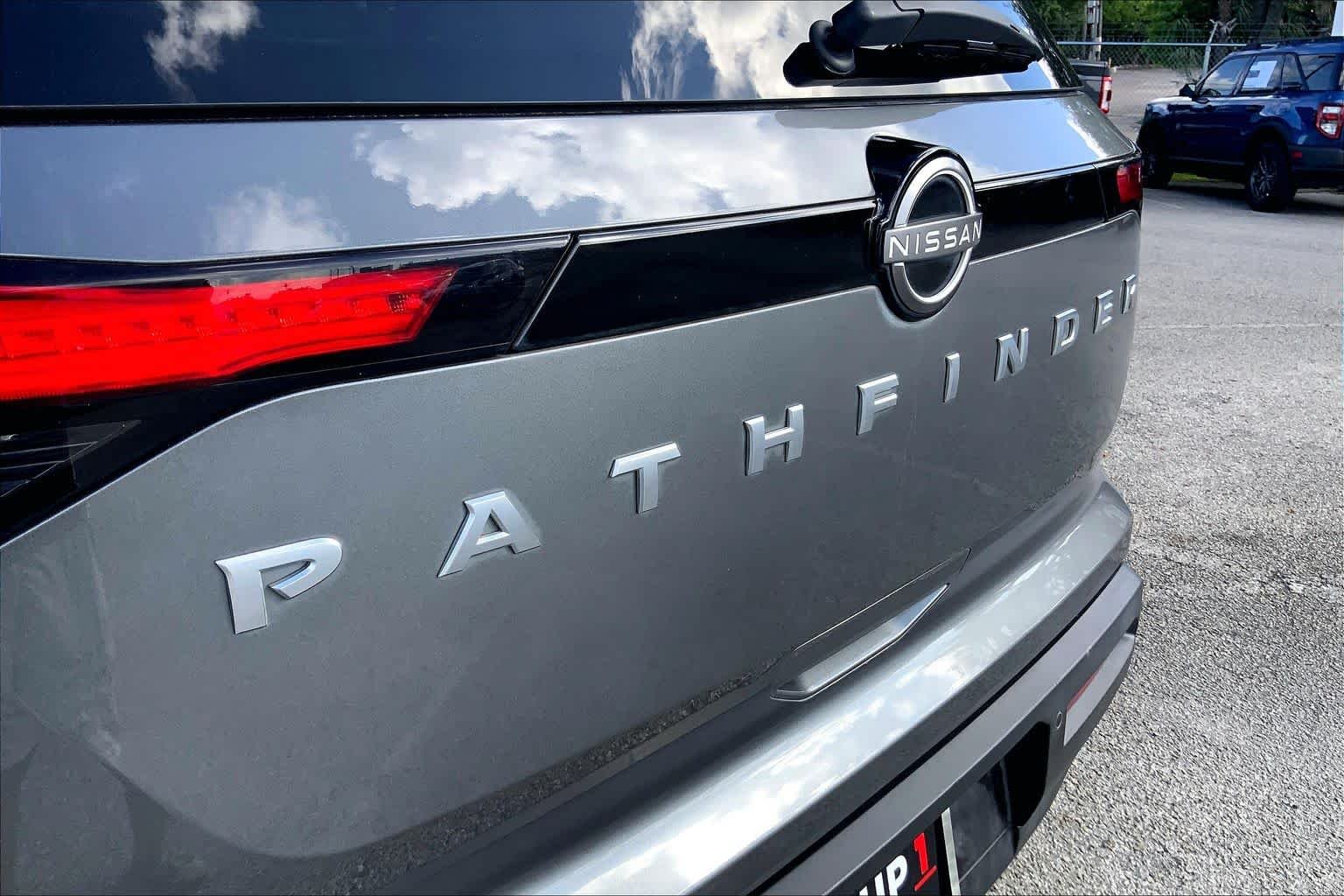 Used 2022 Gun Metallic Nissan S image 31