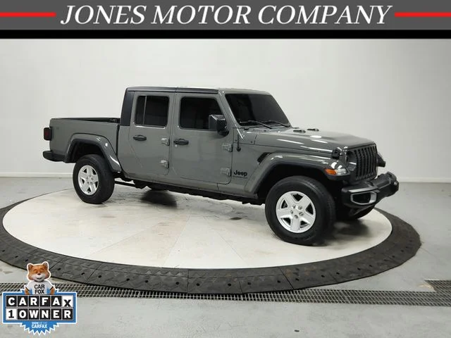 Pre-Owned 2022 Jeep Gladiator Sport