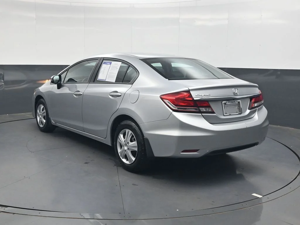 Used 2015 Silver Honda LX image 6