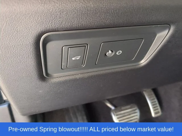 Used 2022 Black Land Rover HST image 27