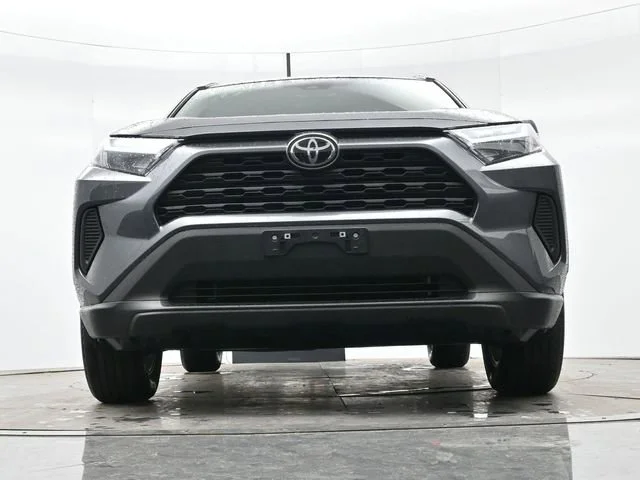 Used 2022 Magnetic Gray Met Toyota XLE image 27