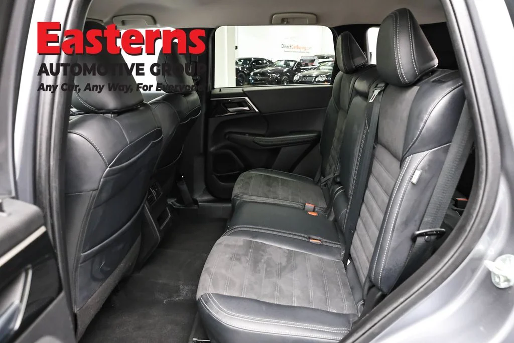 Used 2024 Gray Mitsubishi SE image 21