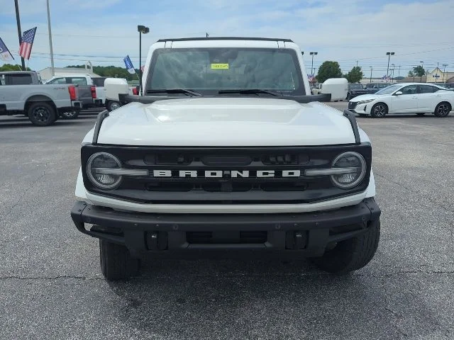 Used 2023 White Ford Outer Banks image 4