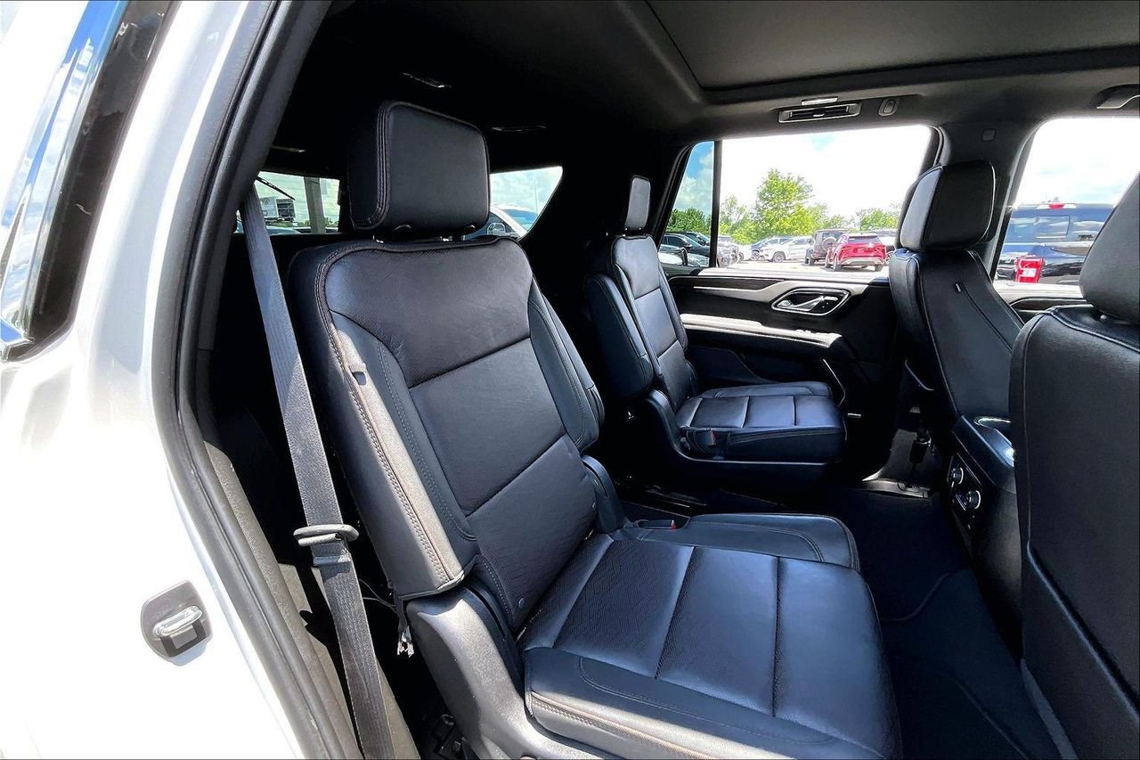 Used 2023 Iridescent Pearl Tricoat Chevrolet 4WD High Country image 26