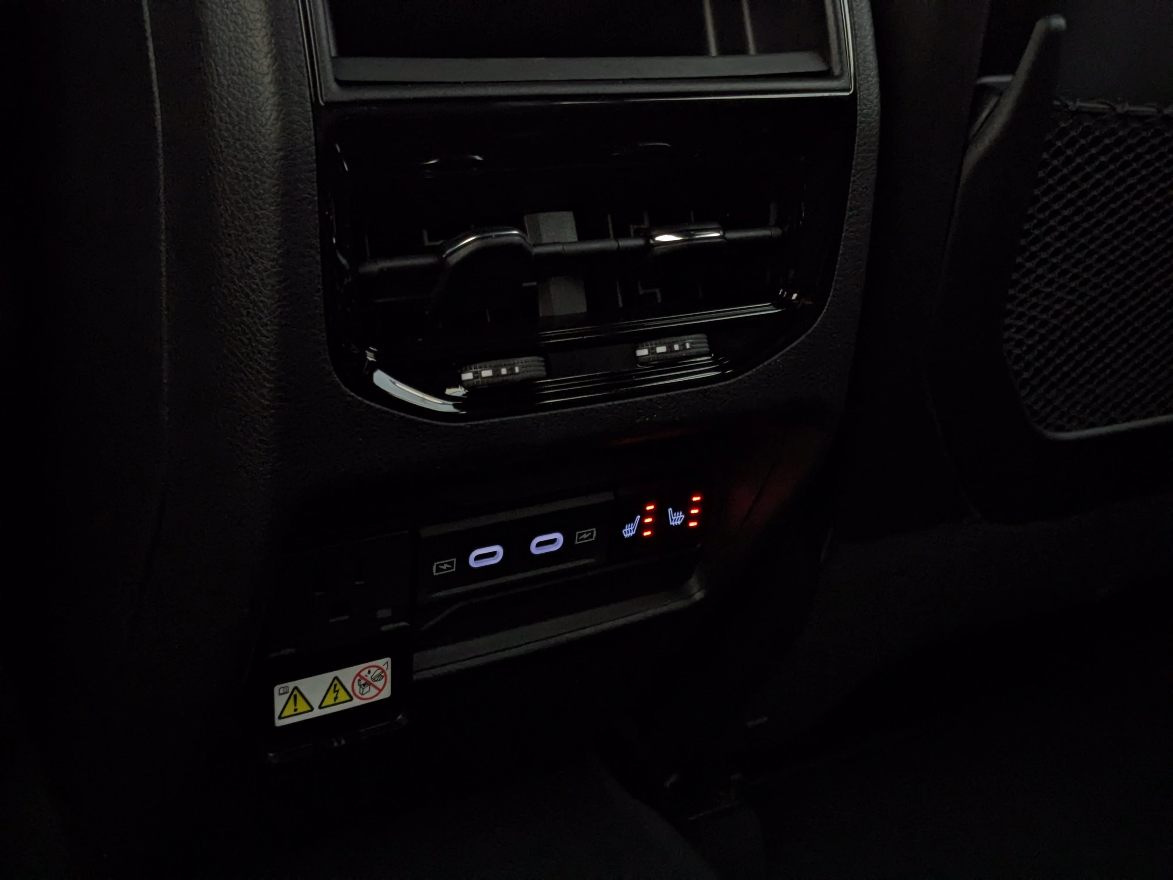New 2026 Black Jeep Limited Reserve - - Nappa Leather - Ventilated Seats - Trailer Tow Pack - Remote Start & More! image 24
