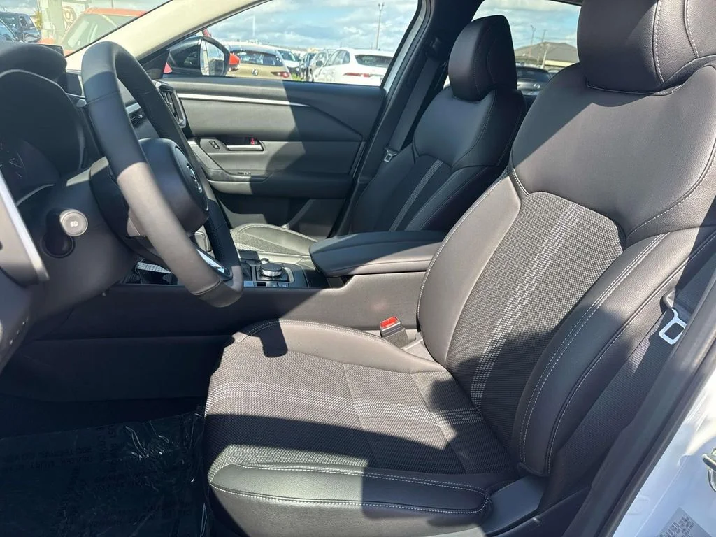 2026 Mazda CX-50 Preferred - Photo 10