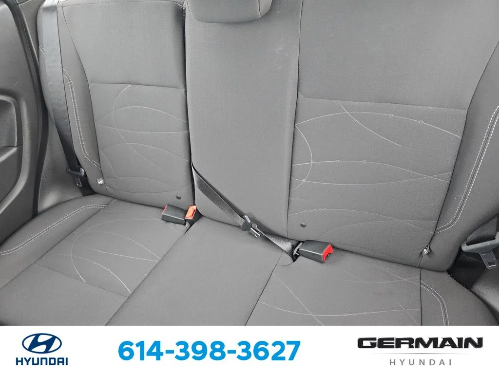 Used 2019 Gray Ford SE image 19