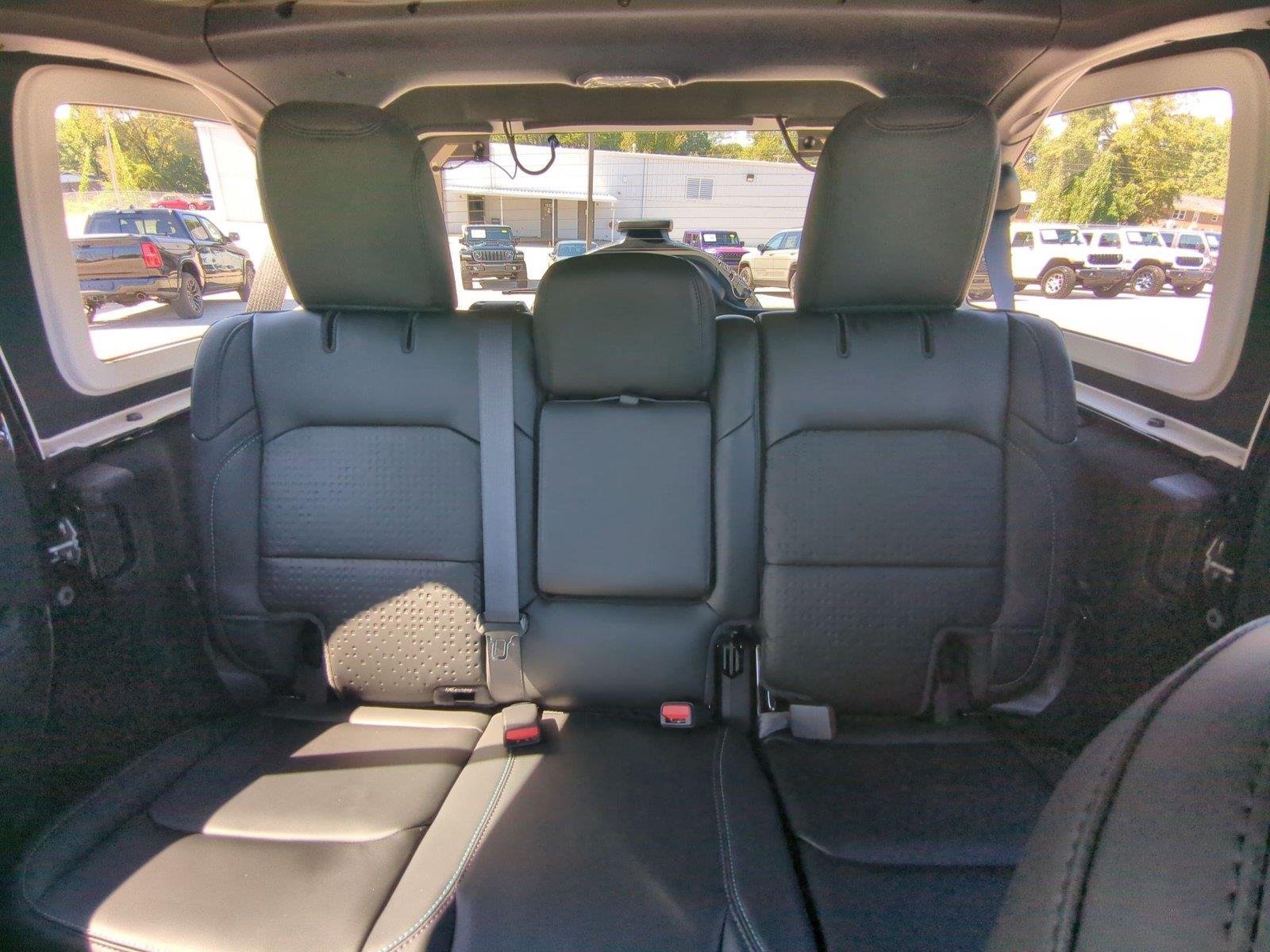 New 2027 Black Clear-Coat Paint Jeep Rewind image 19
