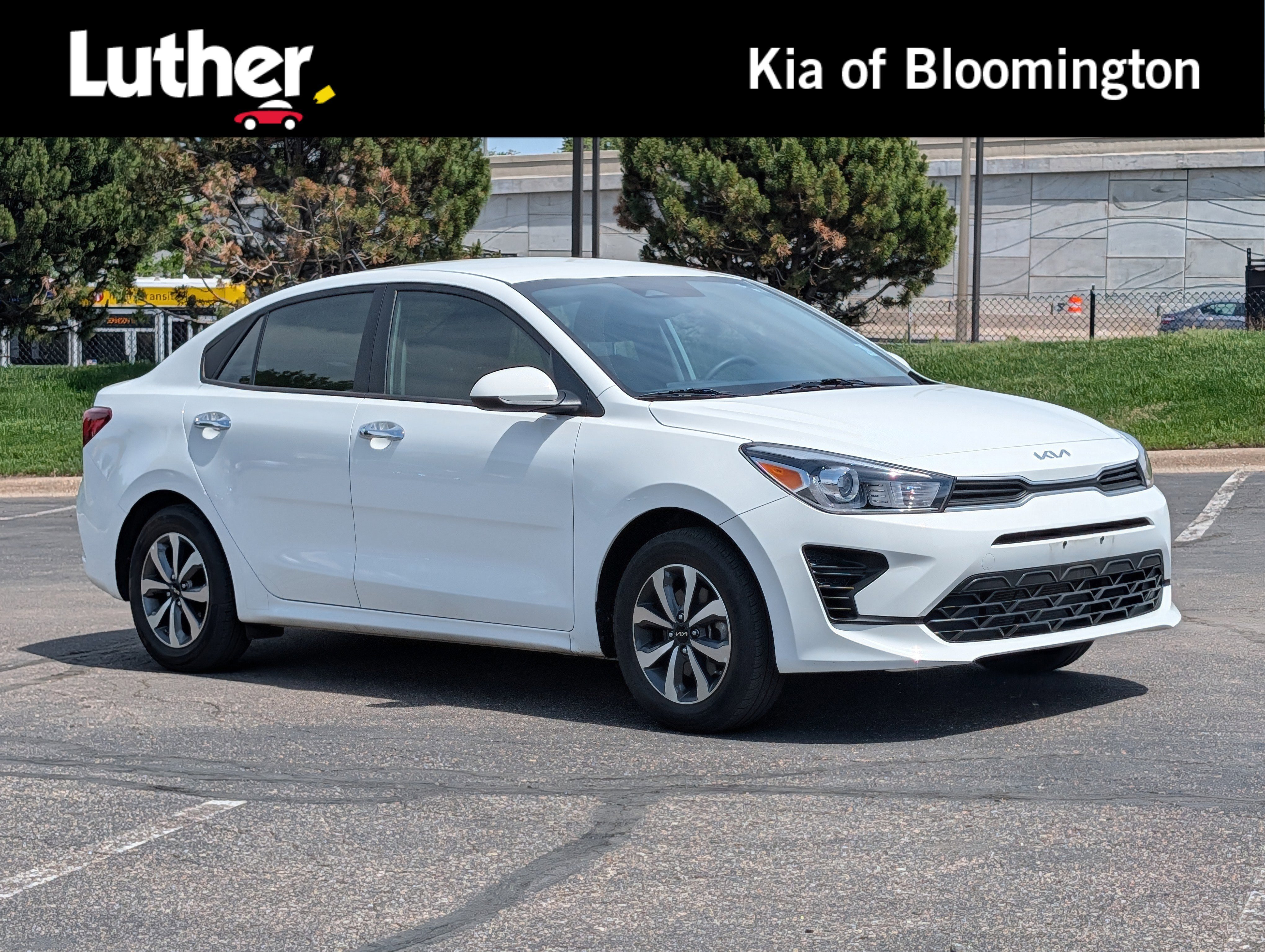 2023 Kia Rio S iVT's photo