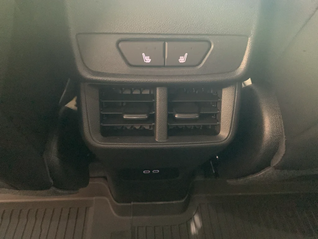 2027 Chevrolet Equinox RS - Photo 17
