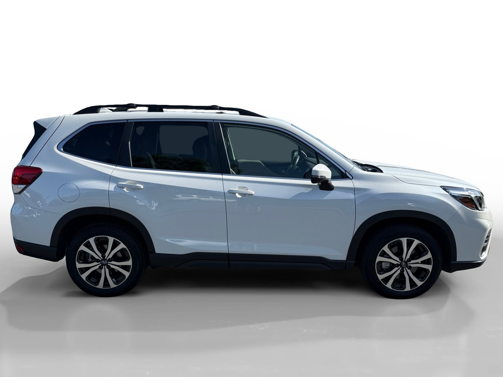 Used 2020 Crystal White Pearl Subaru Limited image 6
