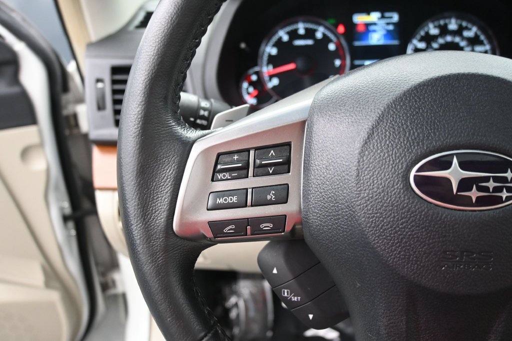 Used 2013 Satin White Pearl Subaru 2.5i image 19