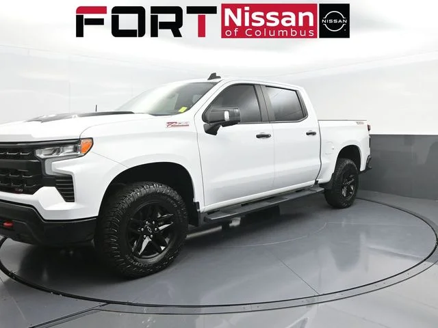 Used 2022 White Chevrolet LT Trail Boss image 3