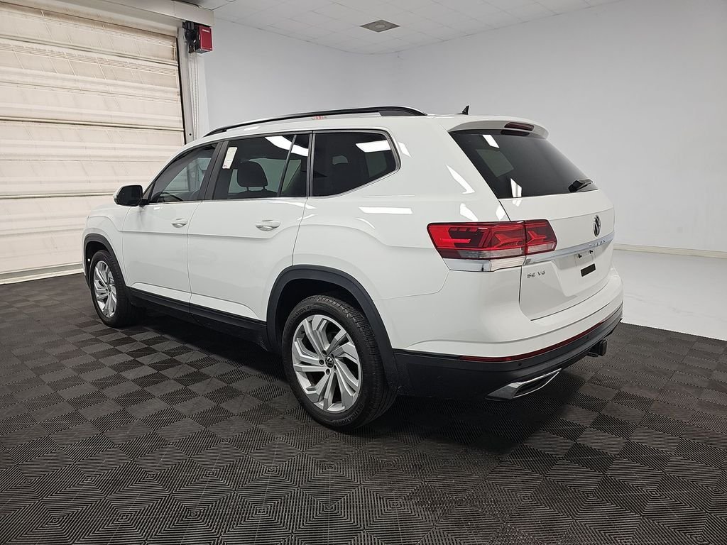 Used 2023 White Volkswagen 3.6L V6 SE w/Technology image 3