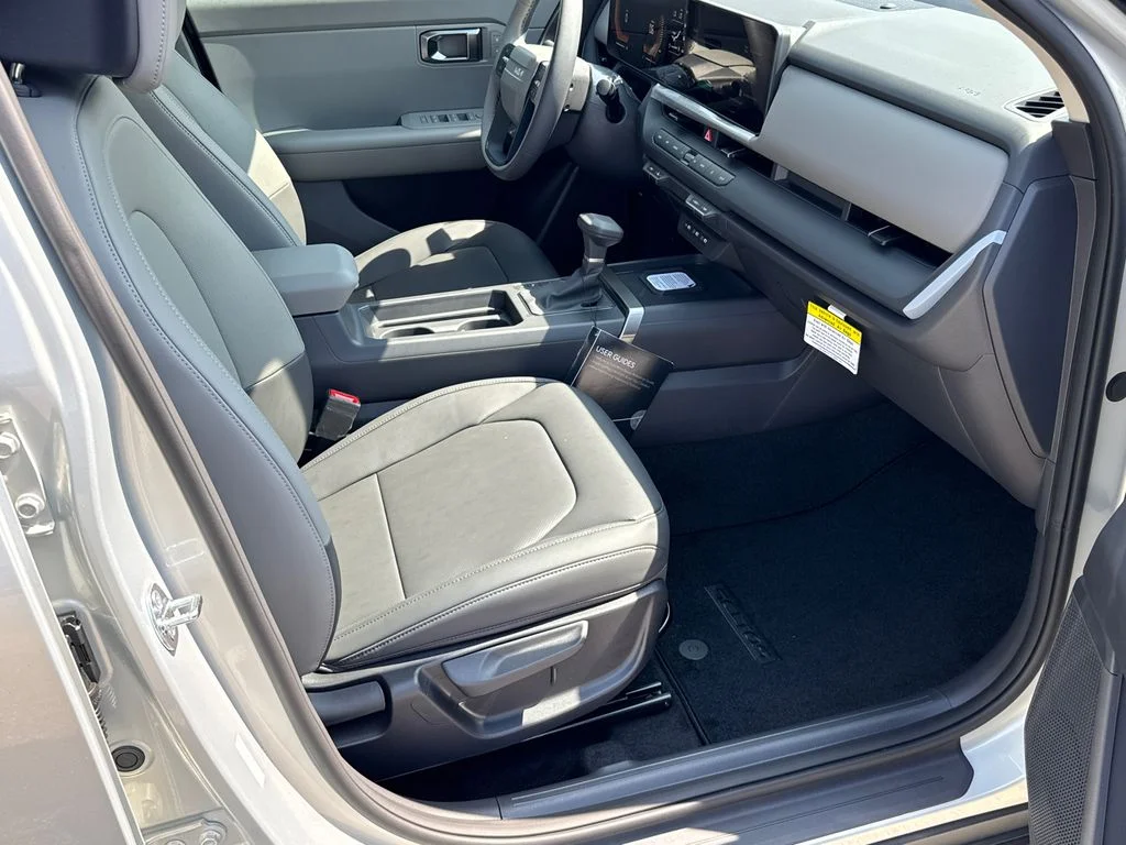 New 2027 Ivory Silver Kia EX image 13