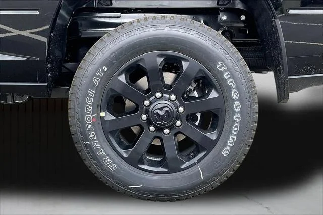 New 2026 Diamond Black Crystal Pearl-Coat Exterior Paint RAM LARAMIE image 35